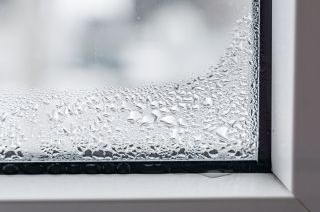 Condensation à l’origine de l’humidité dans la salle de bain